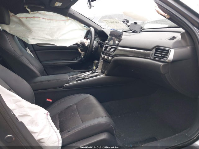 1HGCV1F37KA142057 Honda Accord Sport