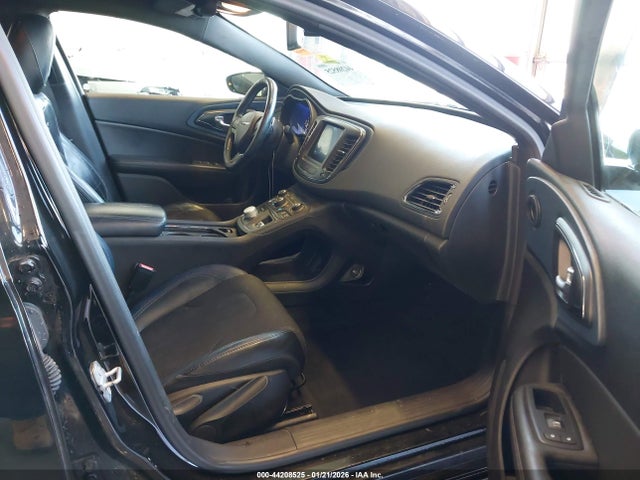 2016 Chrysler 200 S მანქანა იყიდება აუქციონზე, vin: 1C3CCCBB5GN124190, აუქციონის ნომერი: 44208525