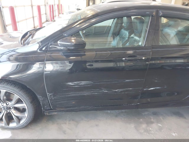2016 Chrysler 200 S მანქანა იყიდება აუქციონზე, vin: 1C3CCCBB5GN124190, აუქციონის ნომერი: 44208525