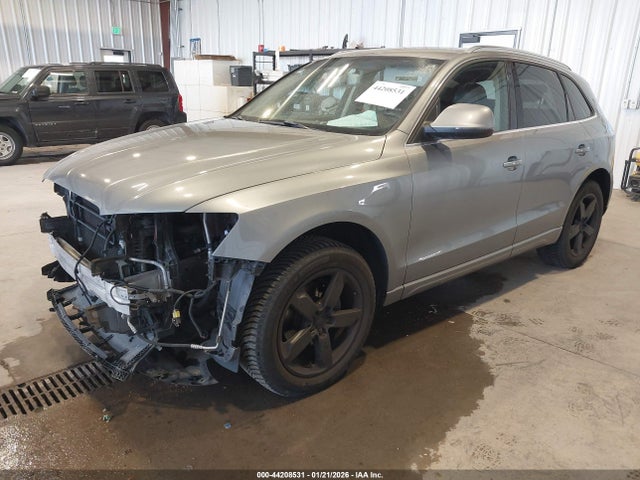 2010 AUDI Q5 WA1VKAFP6AA052412 Photo 1