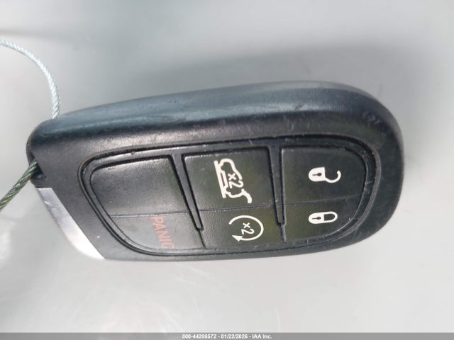 1C4PJMDS8GW214997 Jeep Cherokee Limited