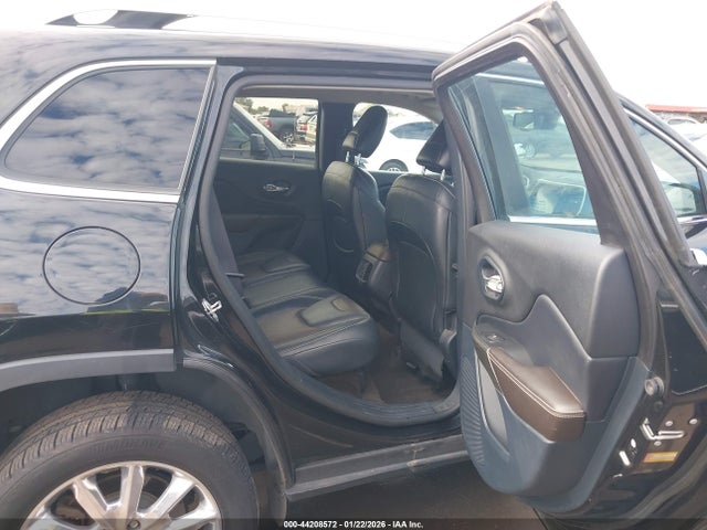 1C4PJMDS8GW214997 Jeep Cherokee Limited