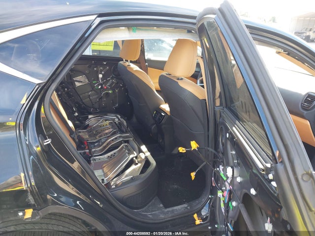 JTJHKCFZ9S2042210 Lexus Nx 450h+ Luxury