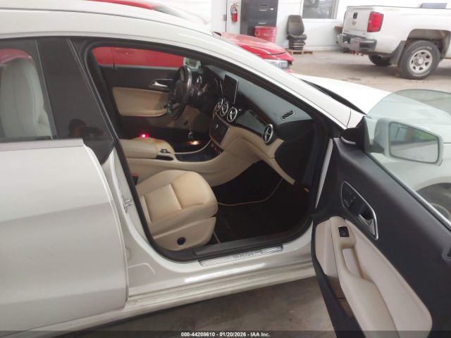 2015 MERCEDES-BENZ CLA 250 WDDSJ4GB9FN175305 Photo 4
