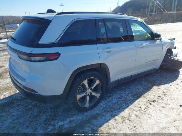 2023 JEEP GRAND CHEROKEE 4XE 1C4RJYB63P8792404 Photo 3