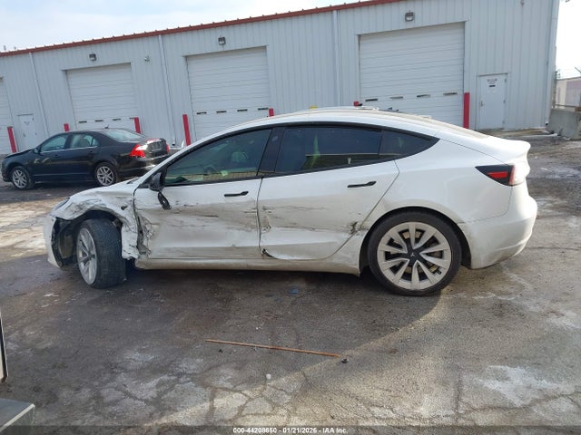 Tesla Model 3 Standard Range Plus Rear-wheel Drive 2021 5YJ3E1EA2MF087803 Image 13