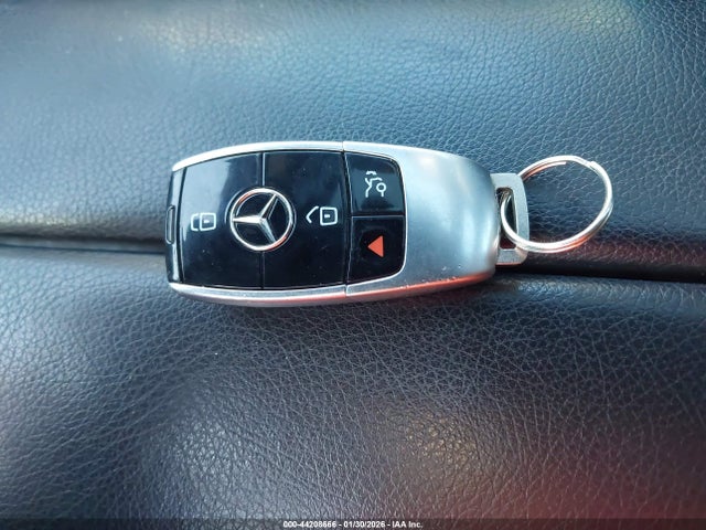 2017 MERCEDES-BENZ E 300 WDDZF4KB7HA091162 Photo 10