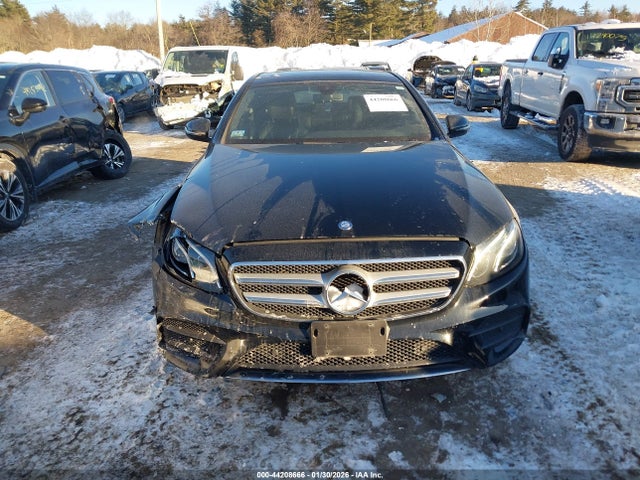 WDDZF4KB7HA091162 Mercedes-Benz E 300 4matic