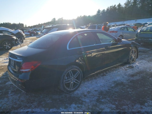 WDDZF4KB7HA091162 Mercedes-Benz E 300 4matic