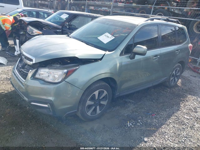 Subaru Forester 2.5i Premium 2017 JF2SJAGC6HH508600 Image 2