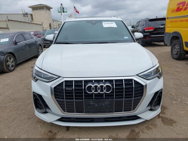 44208689 :رقم المزاد ، WA1EECF30L1123882 vin ، 2020 Audi Q3 Premium Plus 45 Tfsi S Line Quattro Tiptronic مزاد بيع