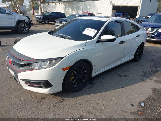 Honda CIVIC EX 2017 2HGFC2F80HH506706 Image 2