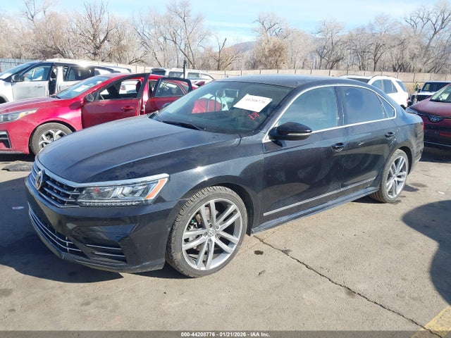 1VWDT7A34HC079089 Volkswagen Passat 1.8t R-line