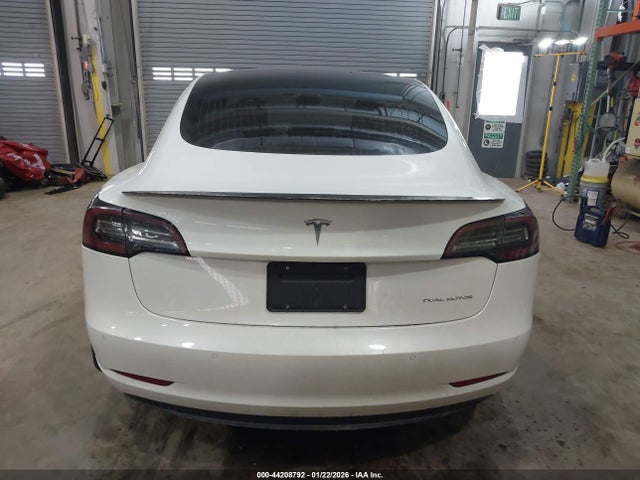 Tesla Model 3 Long Range/performance 2019 5YJ3E1EBXKF469809 Image 17