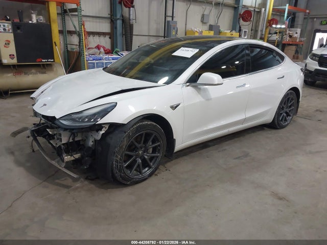 2019 TESLA MODEL 3 5YJ3E1EBXKF469809 Photo 1