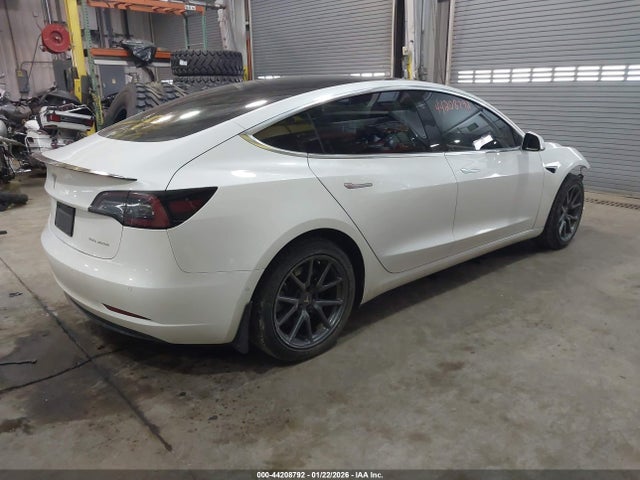 2019 TESLA MODEL 3 5YJ3E1EBXKF469809 Photo 3