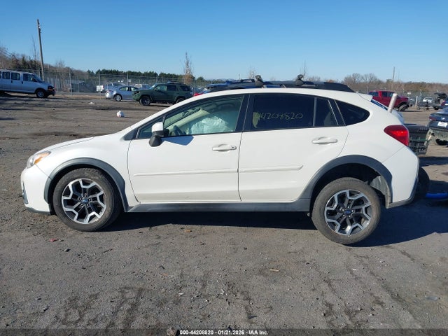 2017 Subaru Crosstrek 2.0i Premium მანქანა იყიდება აუქციონზე, vin: JF2GPADC4H8261649, აუქციონის ნომერი: 44208820