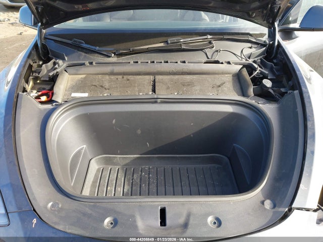 2024 TESLA MODEL Y 7SAYGDEF4RF023785 Photo 9