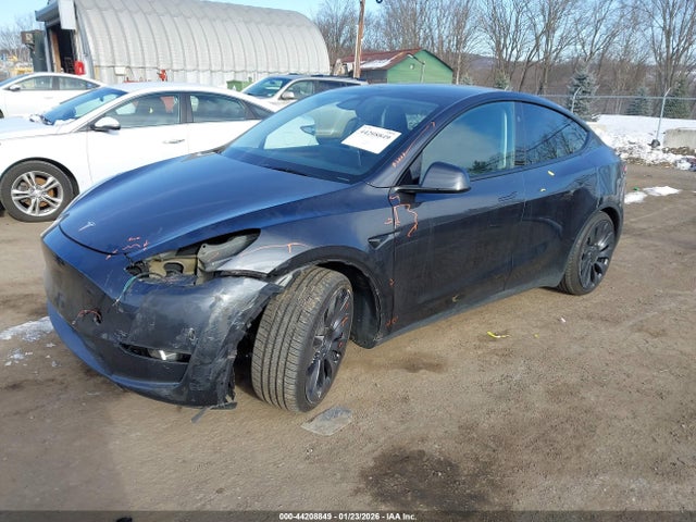 2024 TESLA MODEL Y 7SAYGDEF4RF023785 Photo 1