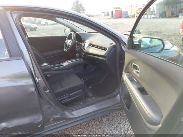 3CZRU6H31JM732076 Honda HR-V LX