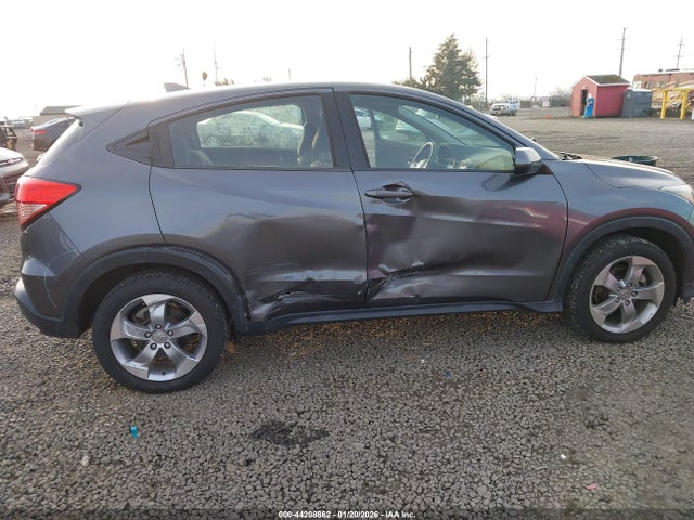 3CZRU6H31JM732076 Honda HR-V LX