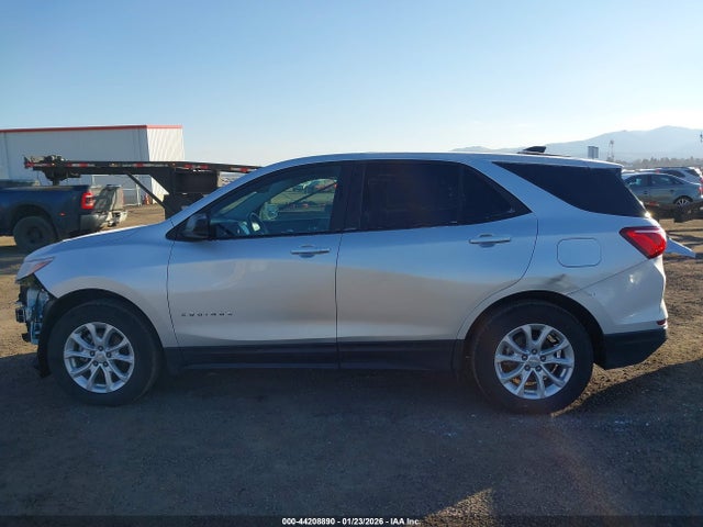 3GNAXSEV9MS124726 Chevrolet Equinox Awd Ls