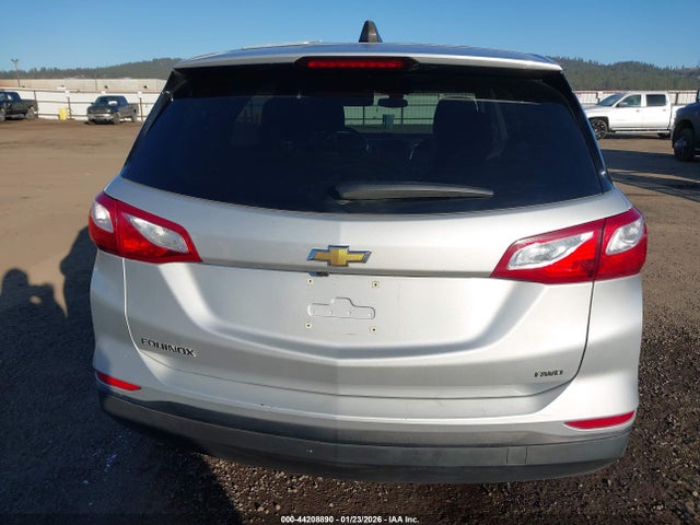 3GNAXSEV9MS124726 Chevrolet Equinox Awd Ls