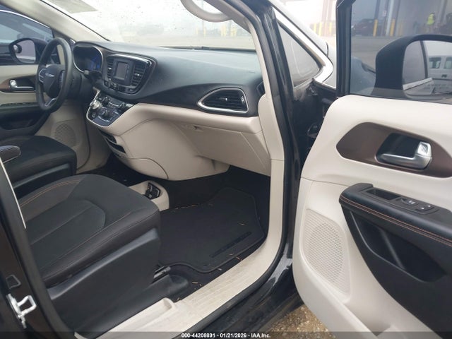Aukcja sprzedaży 2017 Chrysler Pacifica Touring, vin: 2C4RC1DG7HR684347, numer aukcji: 44208891
