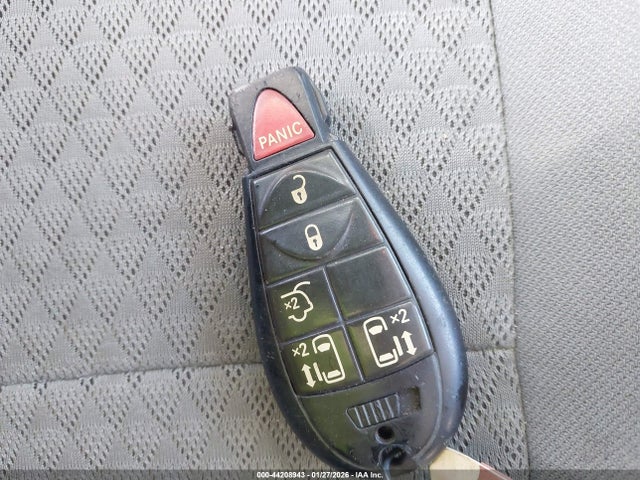 Продажа на аукционе авто 2010 Chrysler Town & Country Touring, vin: 2A4RR5D12AR343830, номер лота: 44208943