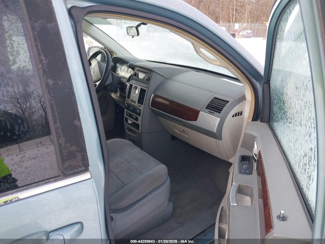 Продажа на аукционе авто 2010 Chrysler Town & Country Touring, vin: 2A4RR5D12AR343830, номер лота: 44208943