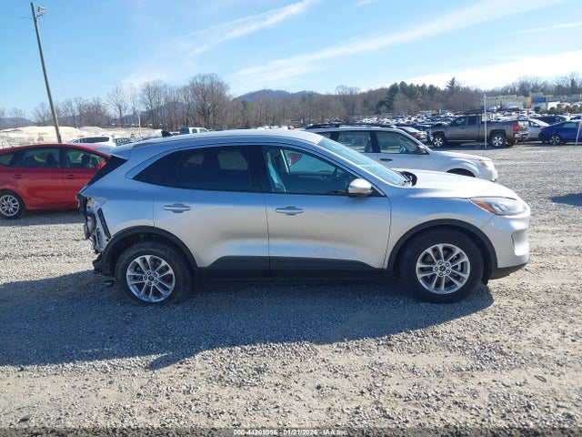 1FMCU9G61LUB56783 Ford ESCAPE SE