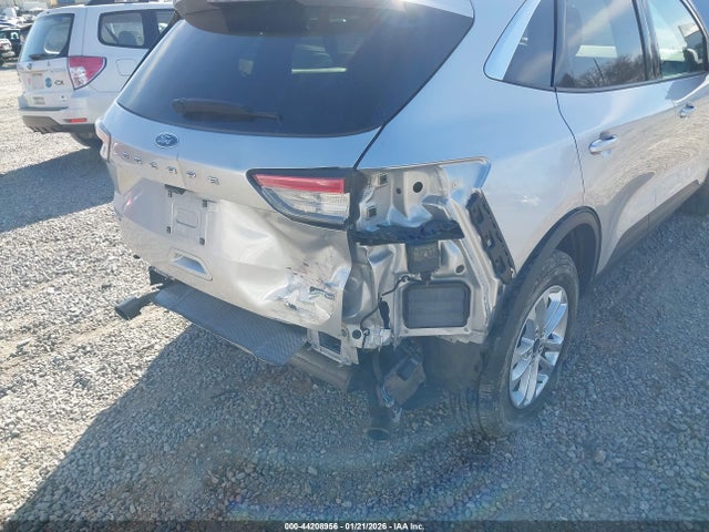 1FMCU9G61LUB56783 Ford ESCAPE SE