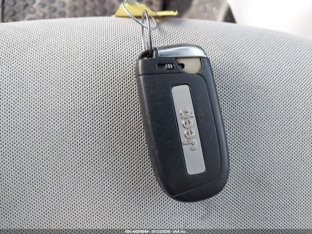 Jeep Renegade Latitude 4x4 2018 ZACCJBBB2JPH52038 Image 11