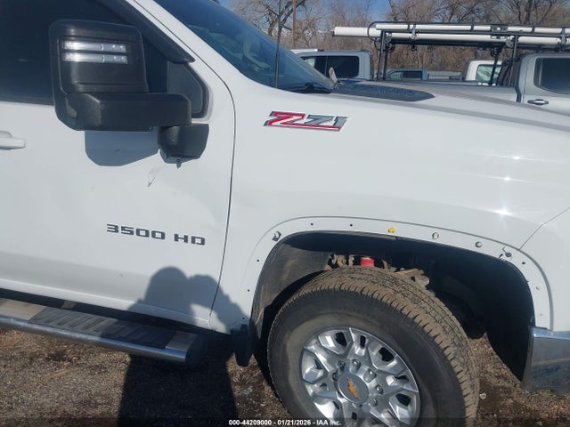 1GC5YTEY9MF243825 Chevrolet Silverado 3500hd 4wd Long Bed Lt
