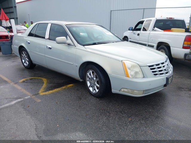 2010 CADILLAC DTS 1G6KD5EY7AU104491 Photo 0
