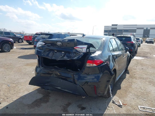 5YFEPRAEXLP113433 Toyota COROLLA LE