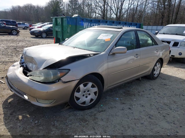 2005 TOYOTA CAMRY 4T1BE32KX5U519241 Photo 1