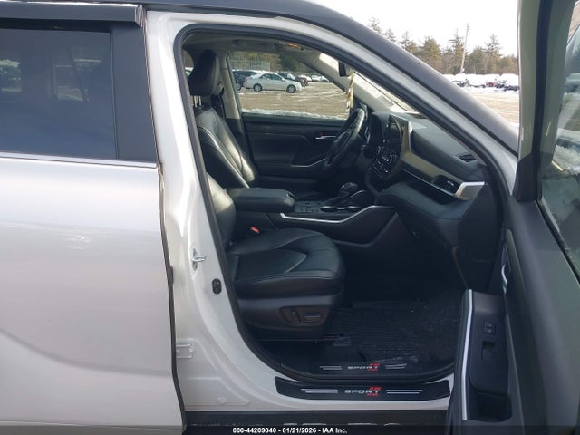 Toyota Highlander Hybrid Xle 2023 5TDKBRCH5PS596321 Image 5