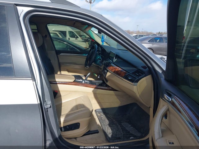 2008 BMW X5 5UXFE43558L006086 Photo 4