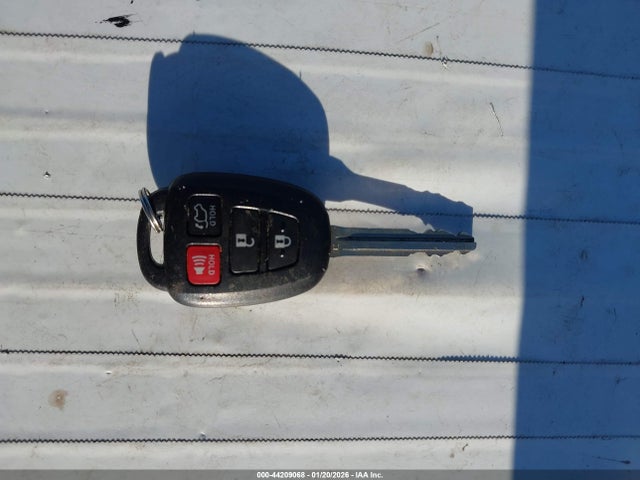 2T3RFREVXGW490855 Toyota Rav4 Xle