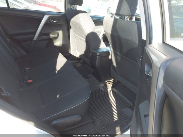 2T3RFREVXGW490855 Toyota Rav4 Xle