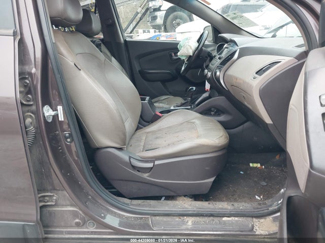KM8JU3AG3EU916804 Hyundai TUCSON SE
