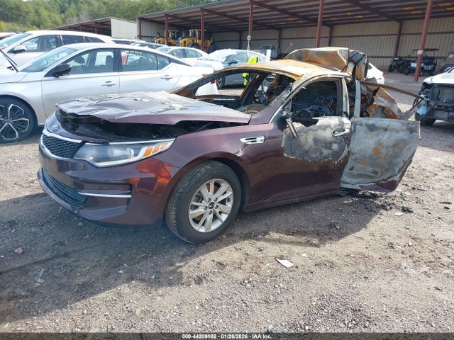 2018 Kia Optima Lx მანქანა იყიდება აუქციონზე, vin: 5XXGT4L31JG222257, აუქციონის ნომერი: 44209102