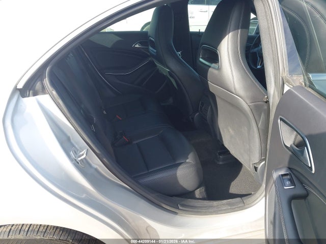 2014 Mercedes-benz Cla 250 4matic მანქანა იყიდება აუქციონზე, vin: WDDSJ4GB3EN049875, აუქციონის ნომერი: 44209144