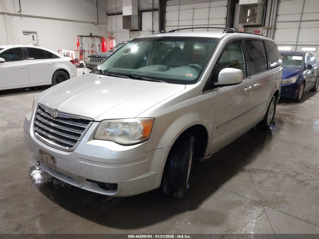 Продаж на аукціоні авто 2010 Chrysler Town & Country Touring, vin: 2A4RR5D14AR493261, номер лоту: 44209193