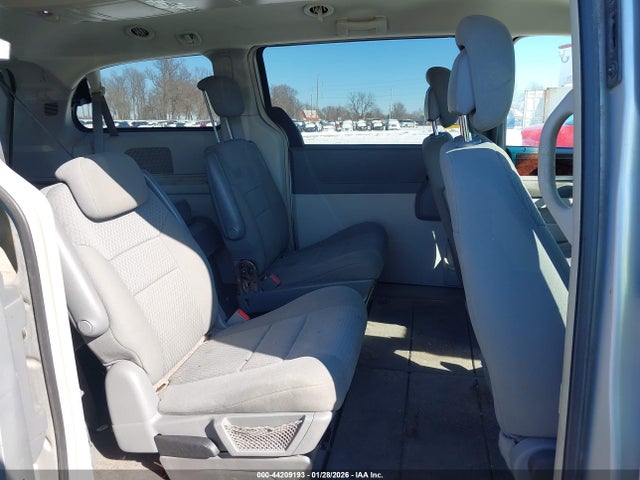 Продаж на аукціоні авто 2010 Chrysler Town & Country Touring, vin: 2A4RR5D14AR493261, номер лоту: 44209193