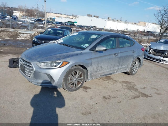 Hyundai ELANTRA SE 2017 5NPD84LF2HH099548 Image 2