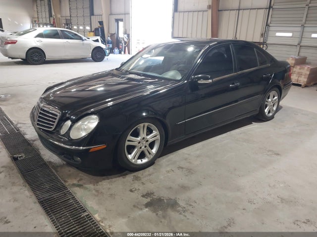 44209232 :رقم المزاد ، WDBUF70J65A666183 vin ، 2005 Mercedes-benz E 500 مزاد بيع