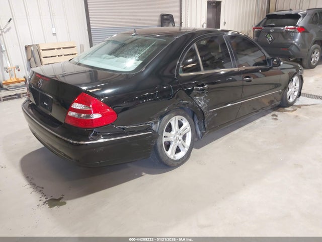 44209232 :رقم المزاد ، WDBUF70J65A666183 vin ، 2005 Mercedes-benz E 500 مزاد بيع