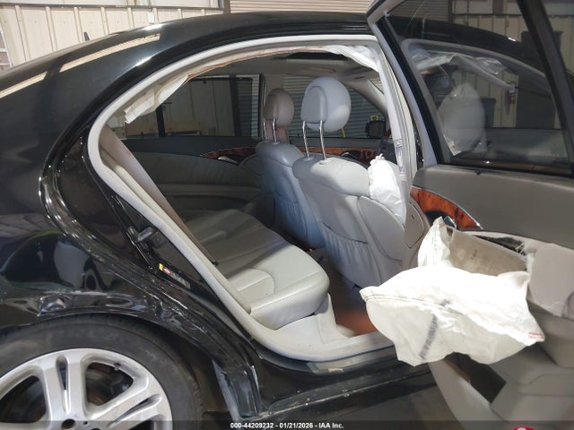 44209232 :رقم المزاد ، WDBUF70J65A666183 vin ، 2005 Mercedes-benz E 500 مزاد بيع